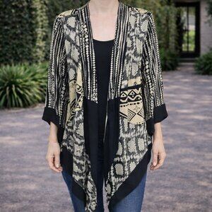 Sterling Styles Patterned Kimono Wrap – Black & Ivory - One Size